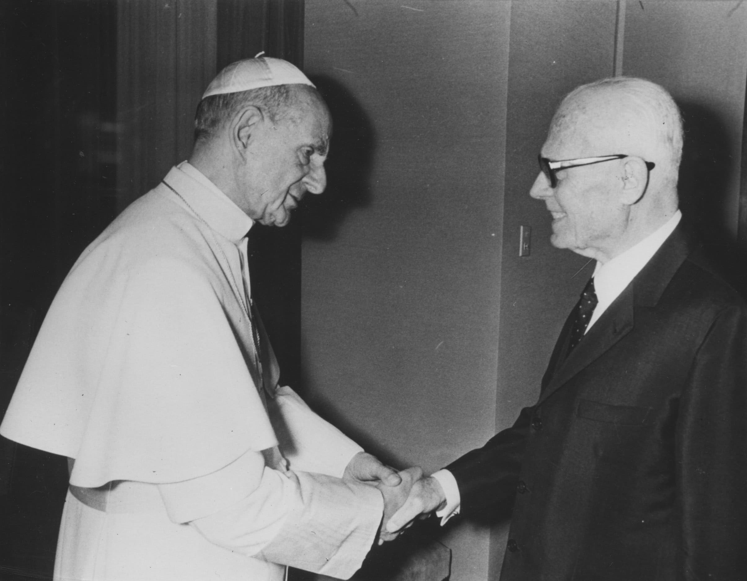 Pertini durante un incontro con Papa Paolo VI